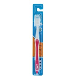 Oral-B. Зубная щетка Clean Fresh Strong 40, средняя (808105)