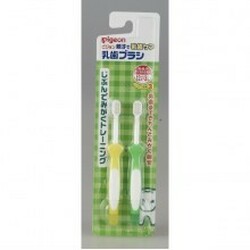 PIGEON Набор зубных щеток с 12 мес. 2шт
