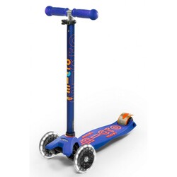MICRO. Самокат серии "Maxi Deluxe" - СИНИЙ (до 50 kg, 3-х колесный, LED) (MMD067)