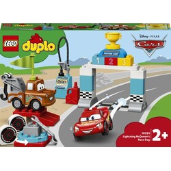 LEGO. Конструктор LEGO Disney День гонки Блискавки Мак-Квіна (10924)