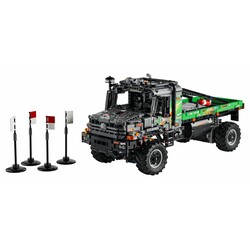 Конструктор LEGO Technic Полноприводный грузовик-внедорожник Mercedes-Benz Zetros (42129)