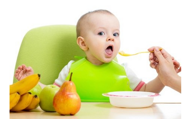 Перший прикорм: з чого почати? 